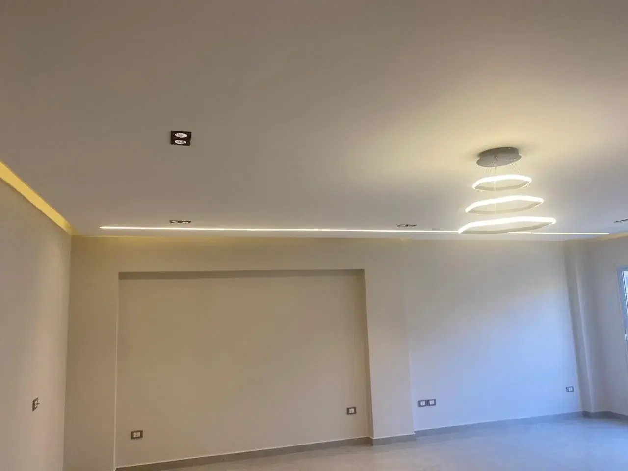 Apartment for Sale in Stone Residence New Cairo 175 sqm