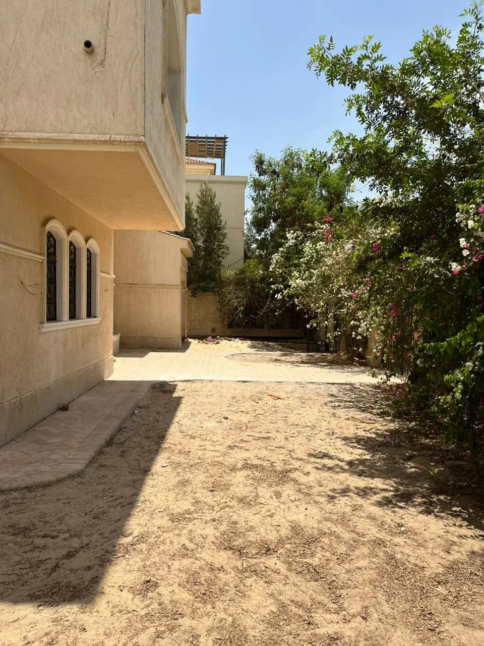 فيلا للبيع في Royal Hills بمدينة 6 أكتوبر 350 متر