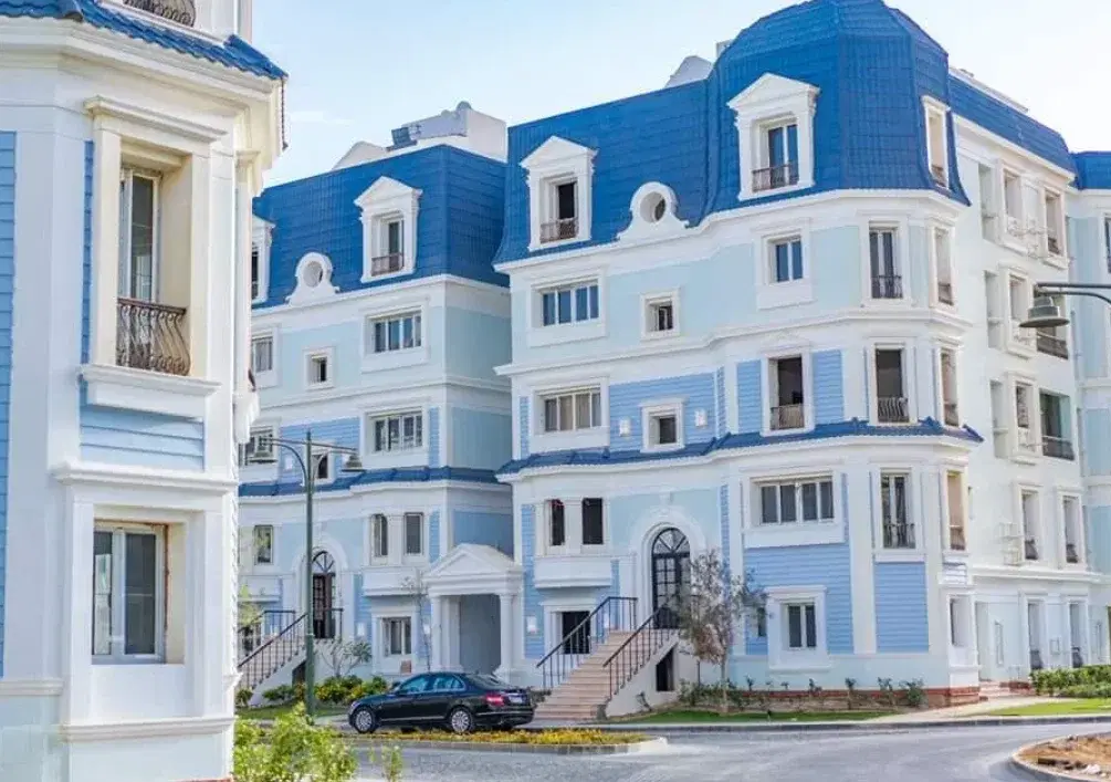 305 sqm duplex for sale in Mountain View Hyde Park New Cairo