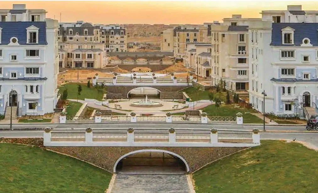 305 sqm duplex for sale in Mountain View Hyde Park New Cairo