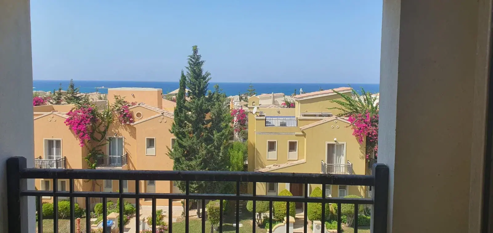 Chalet for sale in Mountain View Diplomats - 95 sqm ready to move