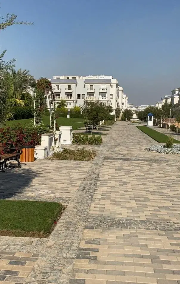 Corner Townhouse for Sale in Mountain View October Park 298 sqm