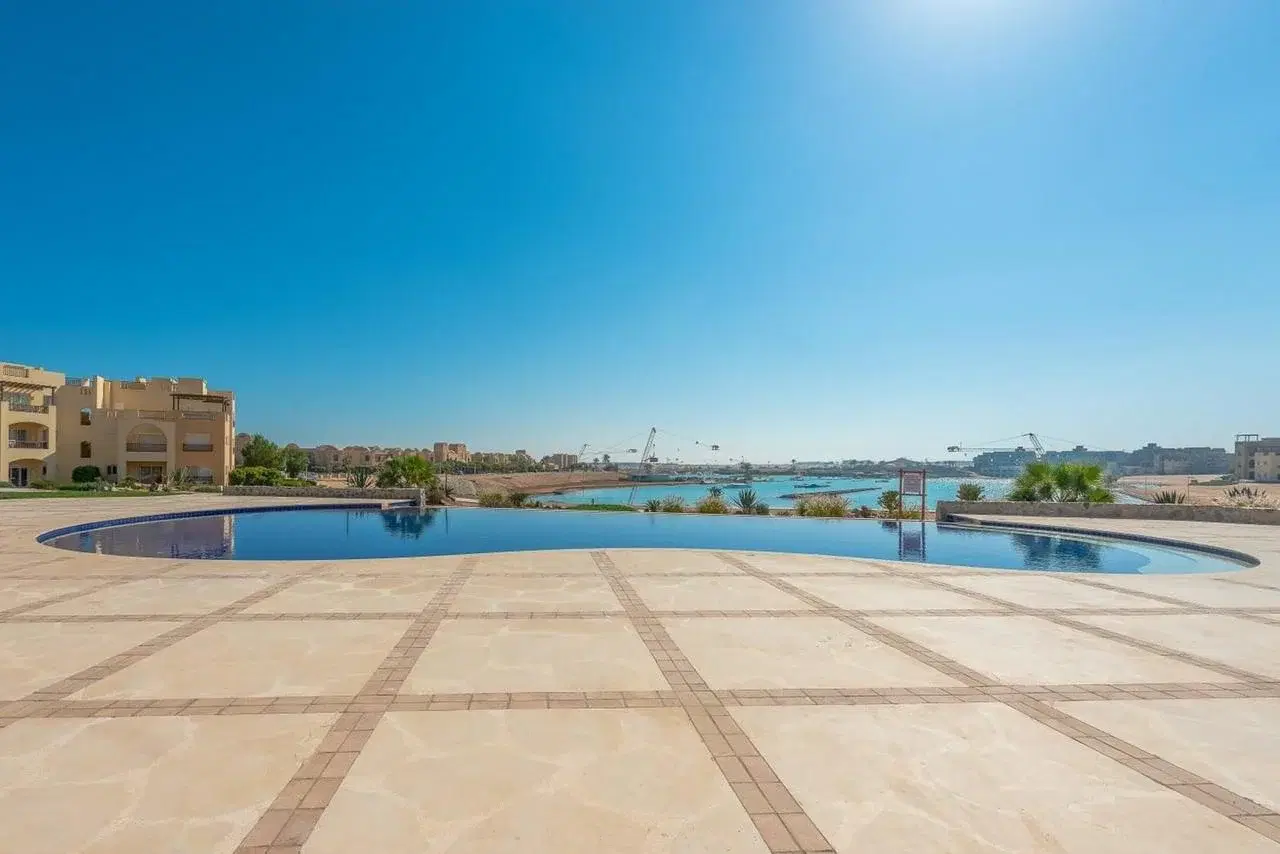 Chalet for sale in Waterside Condos El Gouna 104 sqm