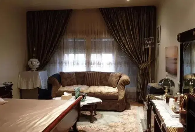 7-Bedroom Villa for Sale in Grand Residence New Cairo 450 sqm