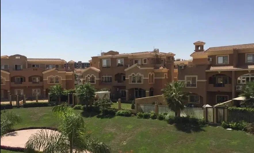Villa for sale in Les Rois New Cairo - 640 sqm