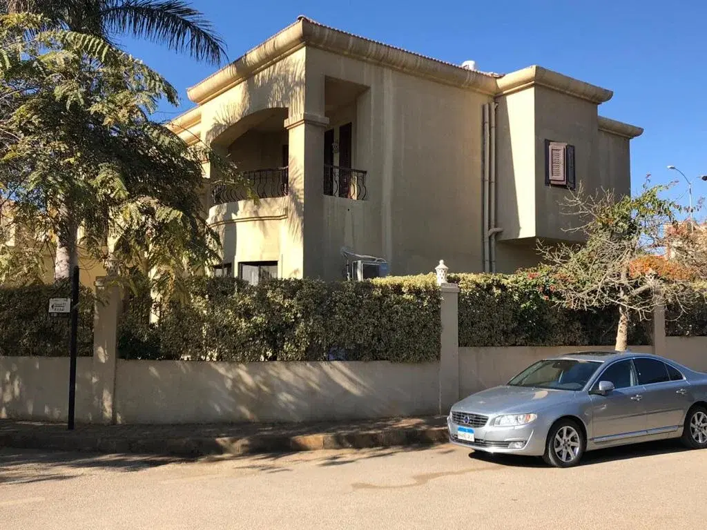 فيلا للبيع في كمبوند جاردينيا بارك 1 أكتوبر 441 متر
