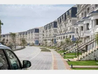 Duplex for sale in Aliva Mountain View Mostakbal City 200 sqm