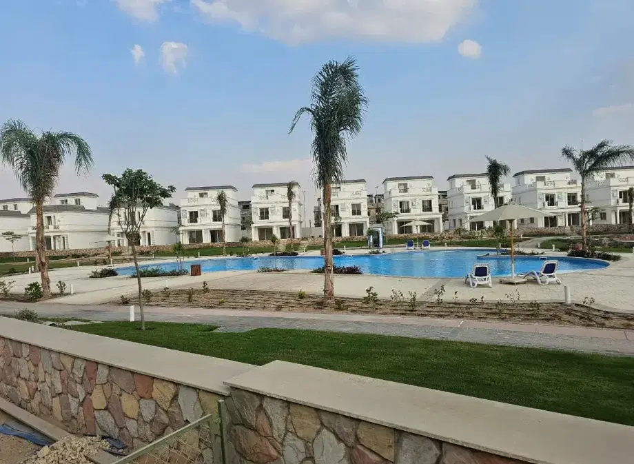 Townhouse for sale in Mountain View 4 October Park 210 sqm