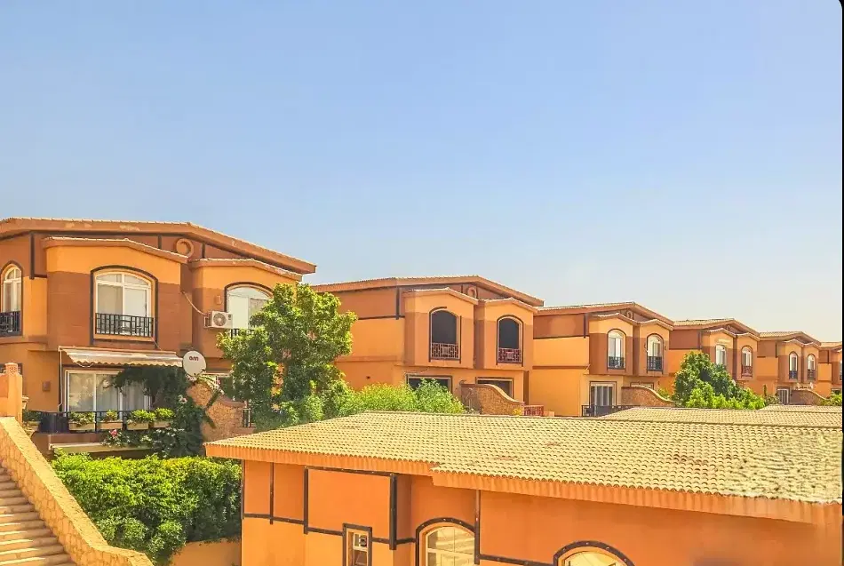 Townhouse for Sale in Pyramids Walk 6th of October 400 sqm
