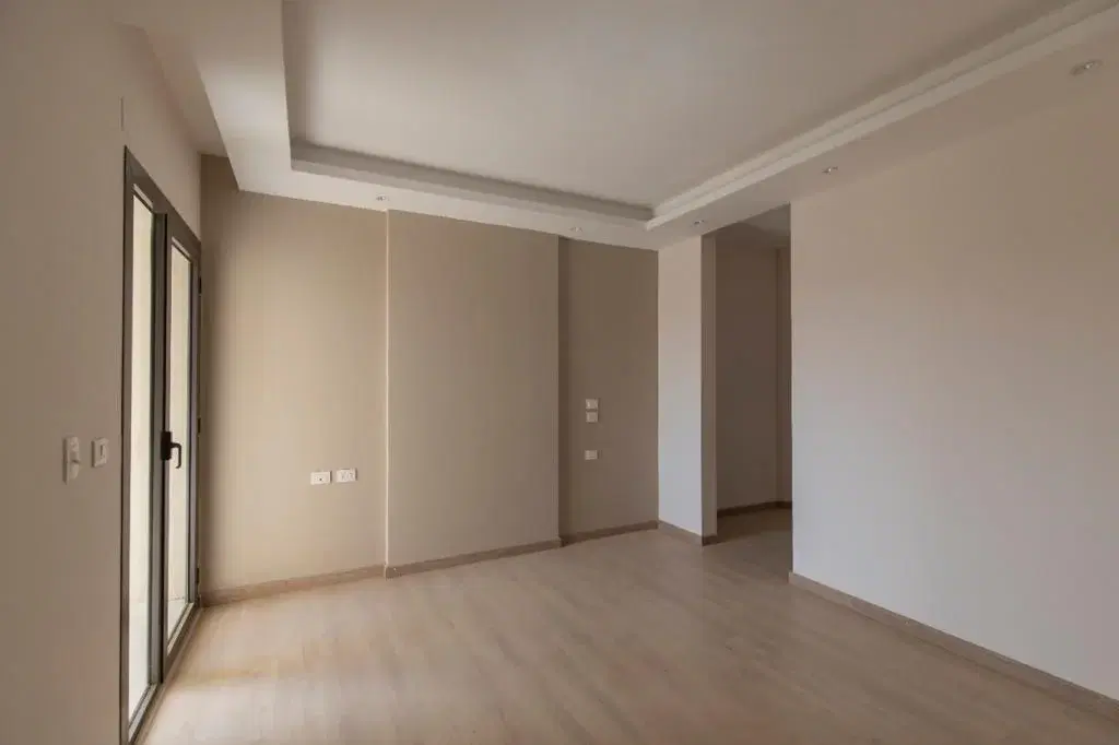 شقة فسيحة من 3 غرف للبيع في Address East — 140 م²، جاهزة للسكن
