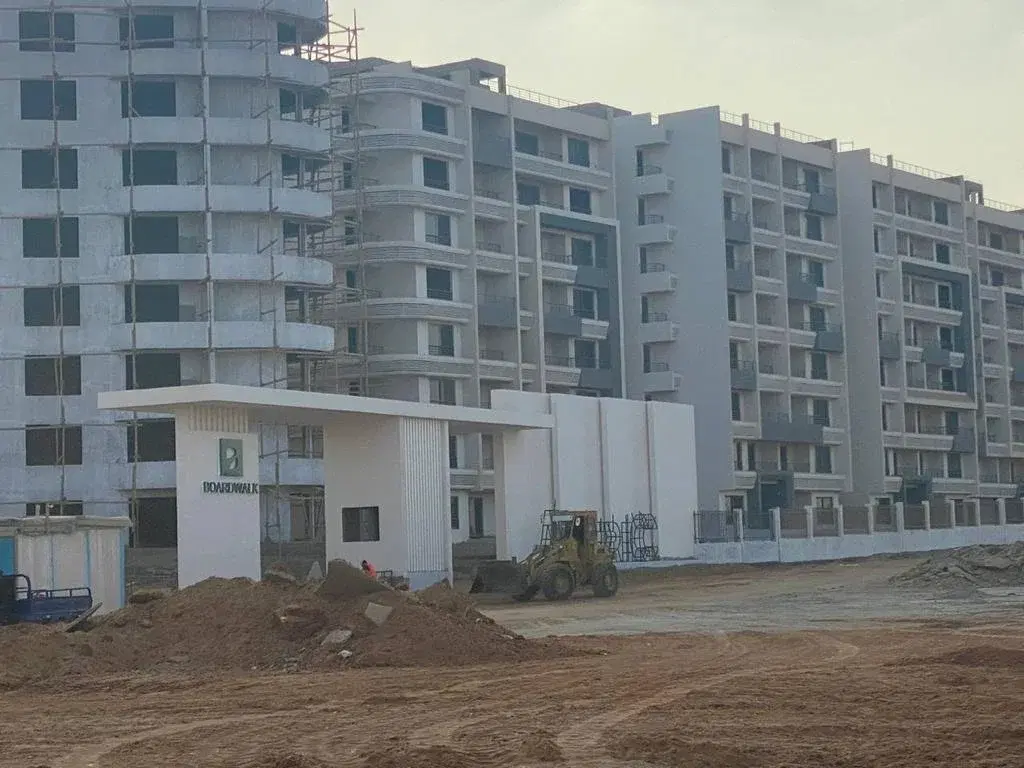 Apartment for Sale in Boardwalk New Capital - 175 sqm