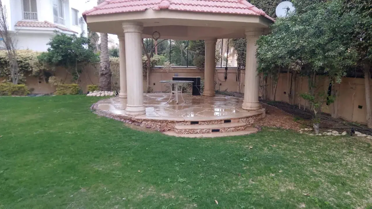 فيلا للبيع في Royal Hills بمدينة 6 أكتوبر - 2450 متر