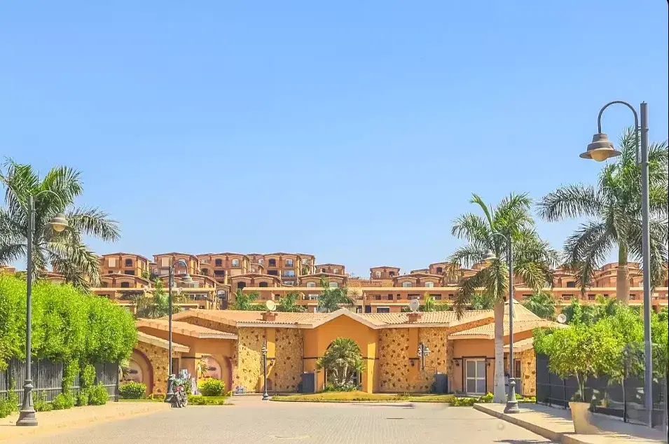 Townhouse for sale in Pyramids Walk 6th of October 380 sqm