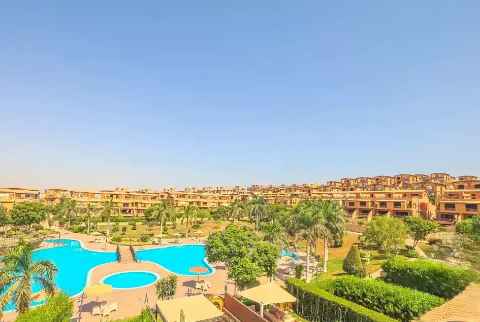 Townhouse for sale in Pyramids Walk 6th of October 380 sqm