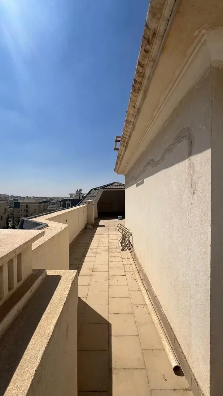 بنتهاوس للبيع في ماونتن فيو هايد بارك 190 متر استلام فوري
