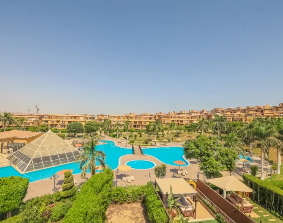 Twinhouse for sale in Pyramids Walk 6th of October 320 sqm