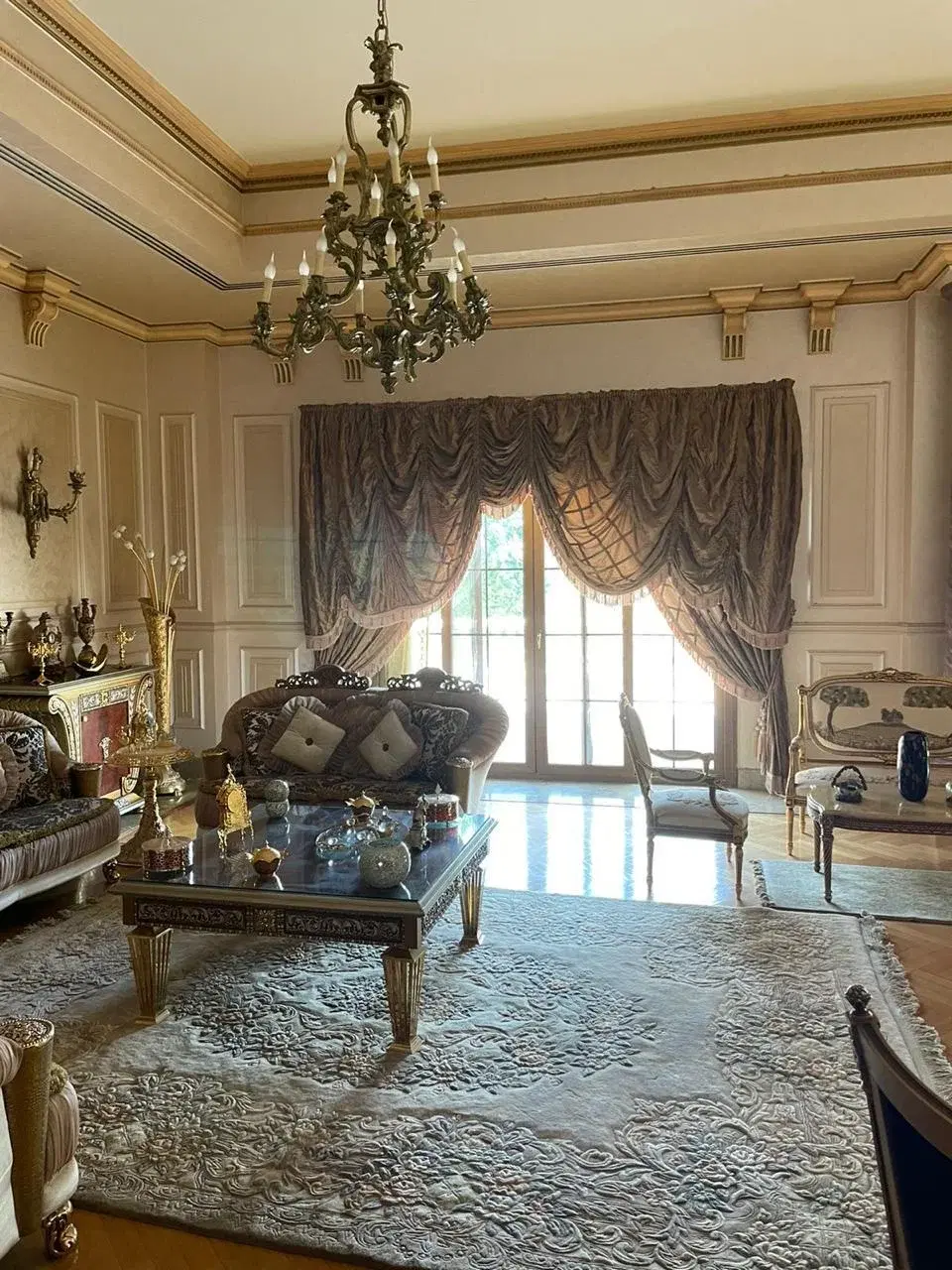 فيلا للبيع في ارابيلا التجمع الخامس 900 متر