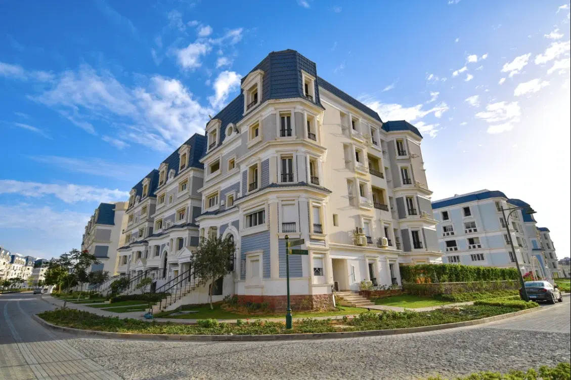 Duplex for sale in Mountain View Hyde Park - 300 sqm