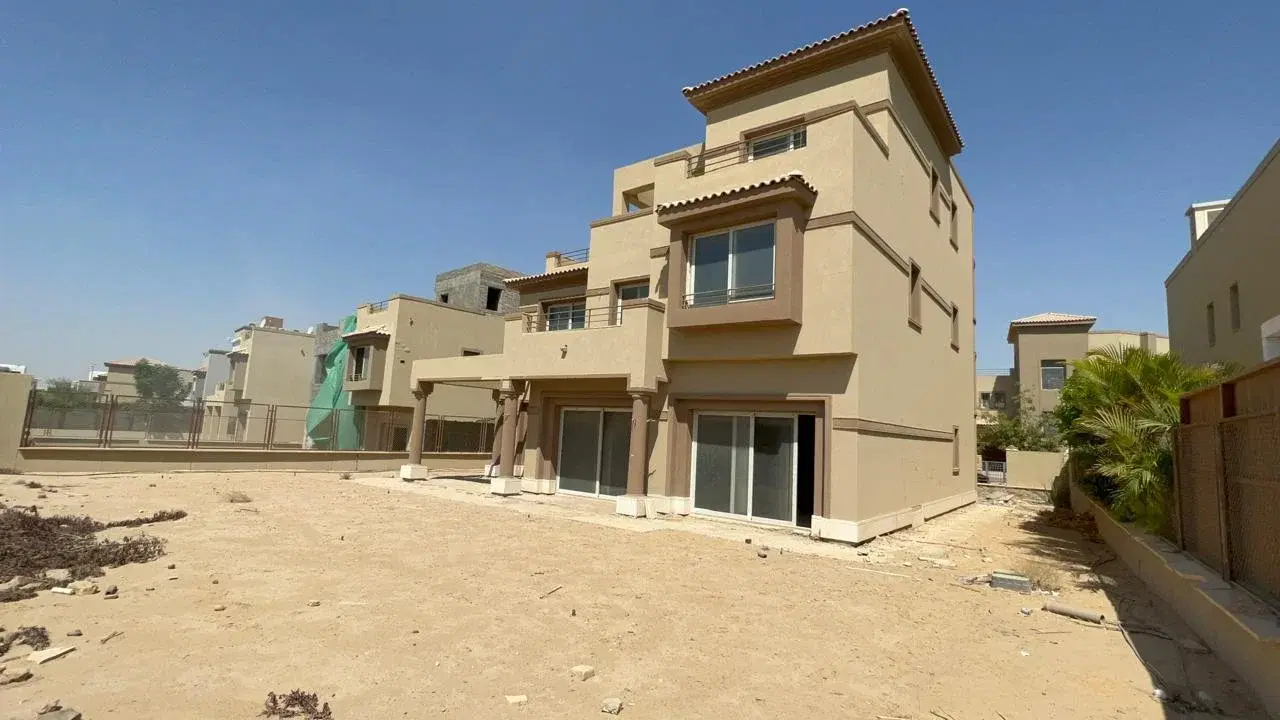 Villa for Sale in Palm Hills Katameya (PK1) — 5BR | 585 m² Built, 690 m² Plot