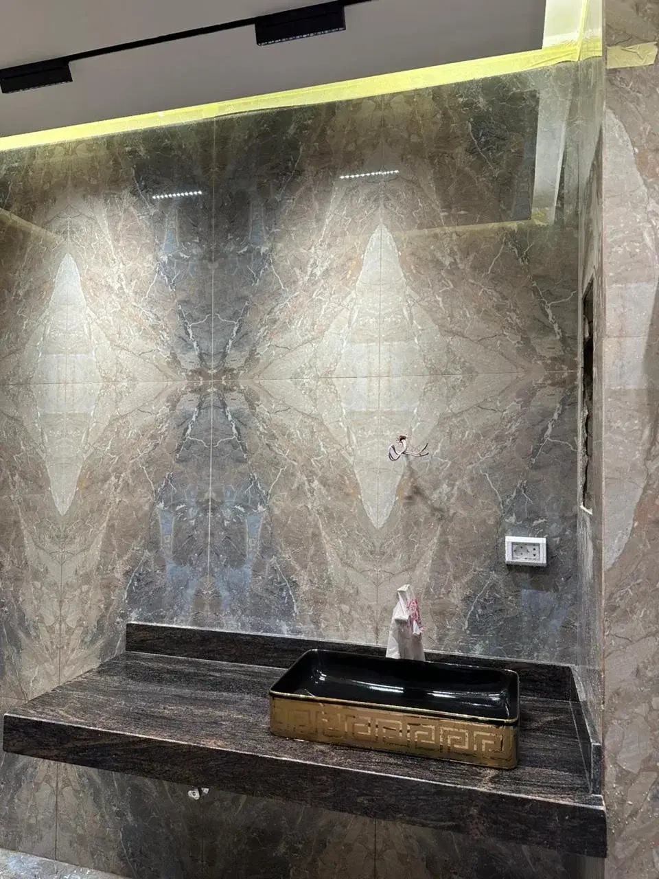 Twinhouse for Sale in Etapa, Sheikh Zayed — Finished with Pool Access