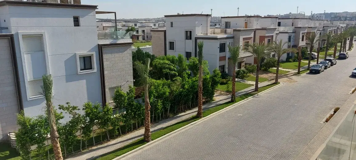 تاون هاوس 4 غرف للبيع في أزار التجمع الخامس — جولدن سكوير من الريدي جروب