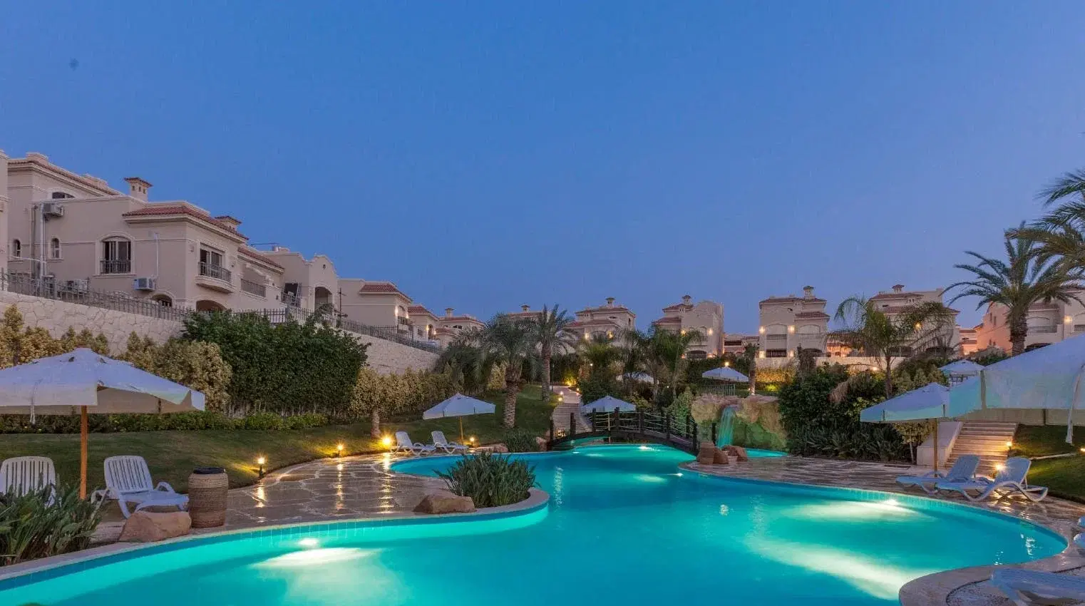 Twin House for Sale in El Patio 5 East (El Shorouk) — 4BR, 270 m² Built-up