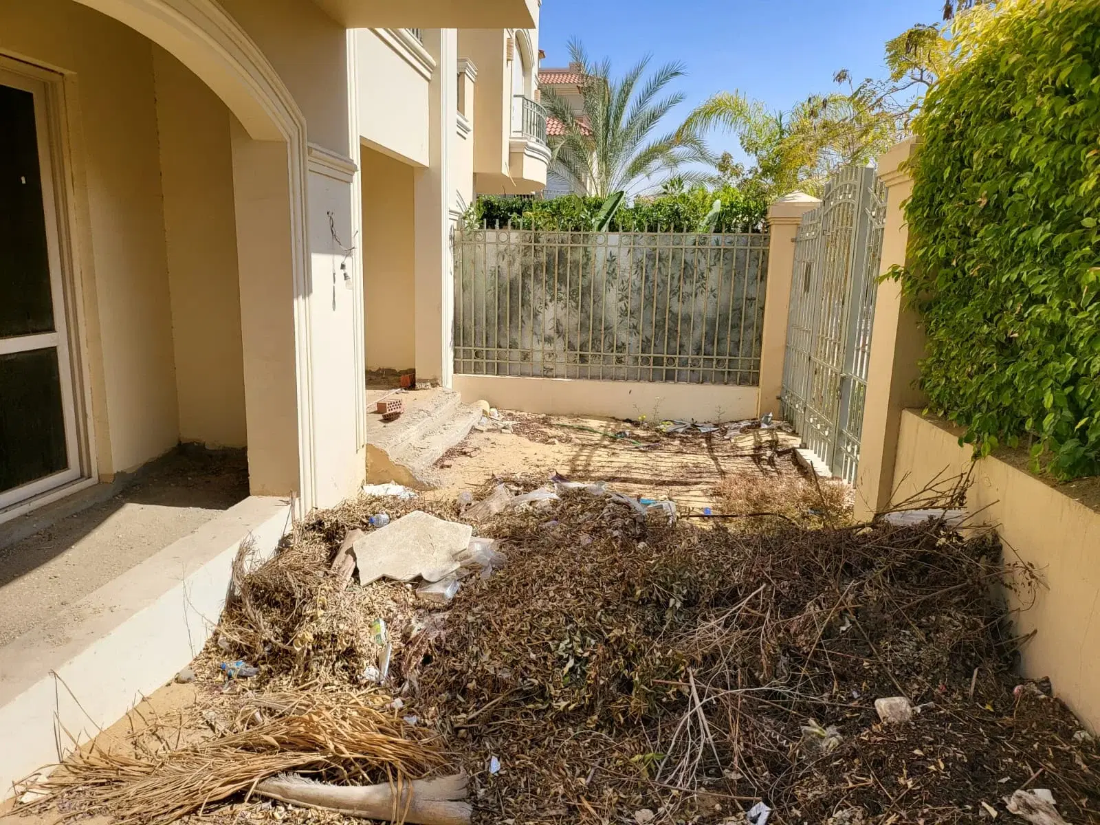 Twinhouse for Sale in El Patio 5 East, Al Shorouk — Lavista Villas