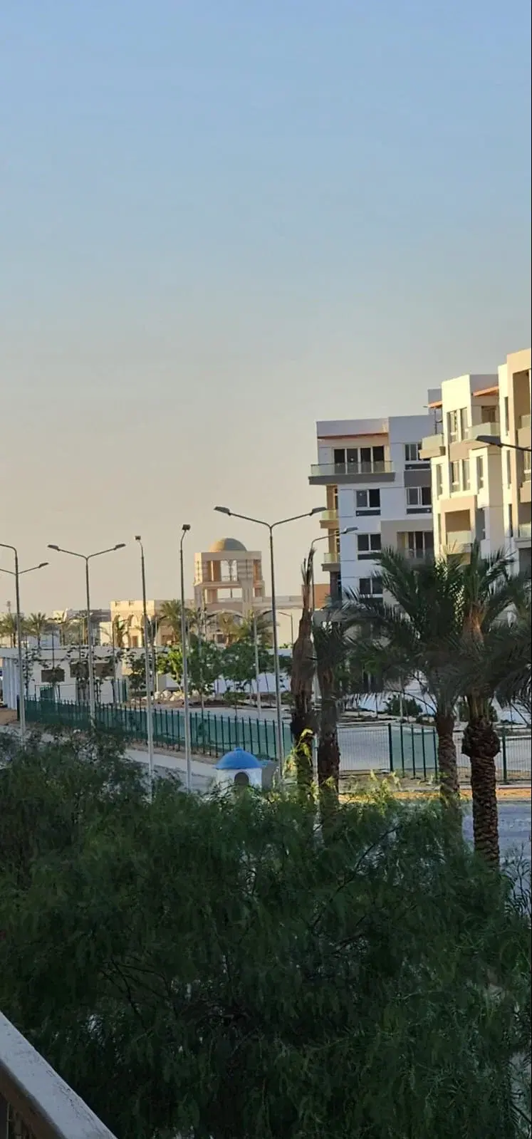 شقة واسعة للبيع في هايد بارك