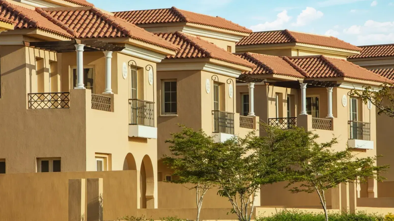 Lowest price for a townhouse for sale, Ready to move, 208m, in installments, in Hyde Park