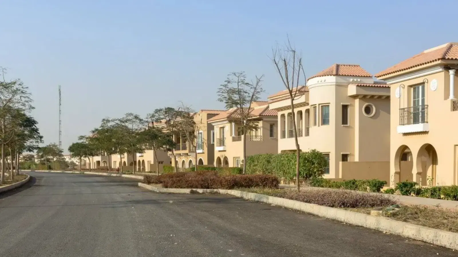 Lowest price for a townhouse for sale, Ready to move, 208m, in installments, in Hyde Park