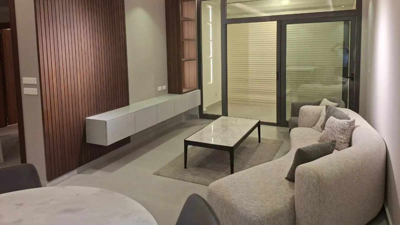 Lowest price for rent a furnished apartment in Garden with kitchen and AC on the best view in sodic