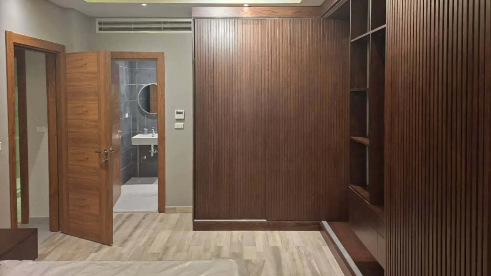 Lowest price for rent a furnished apartment in Garden with kitchen and AC on the best view in sodic