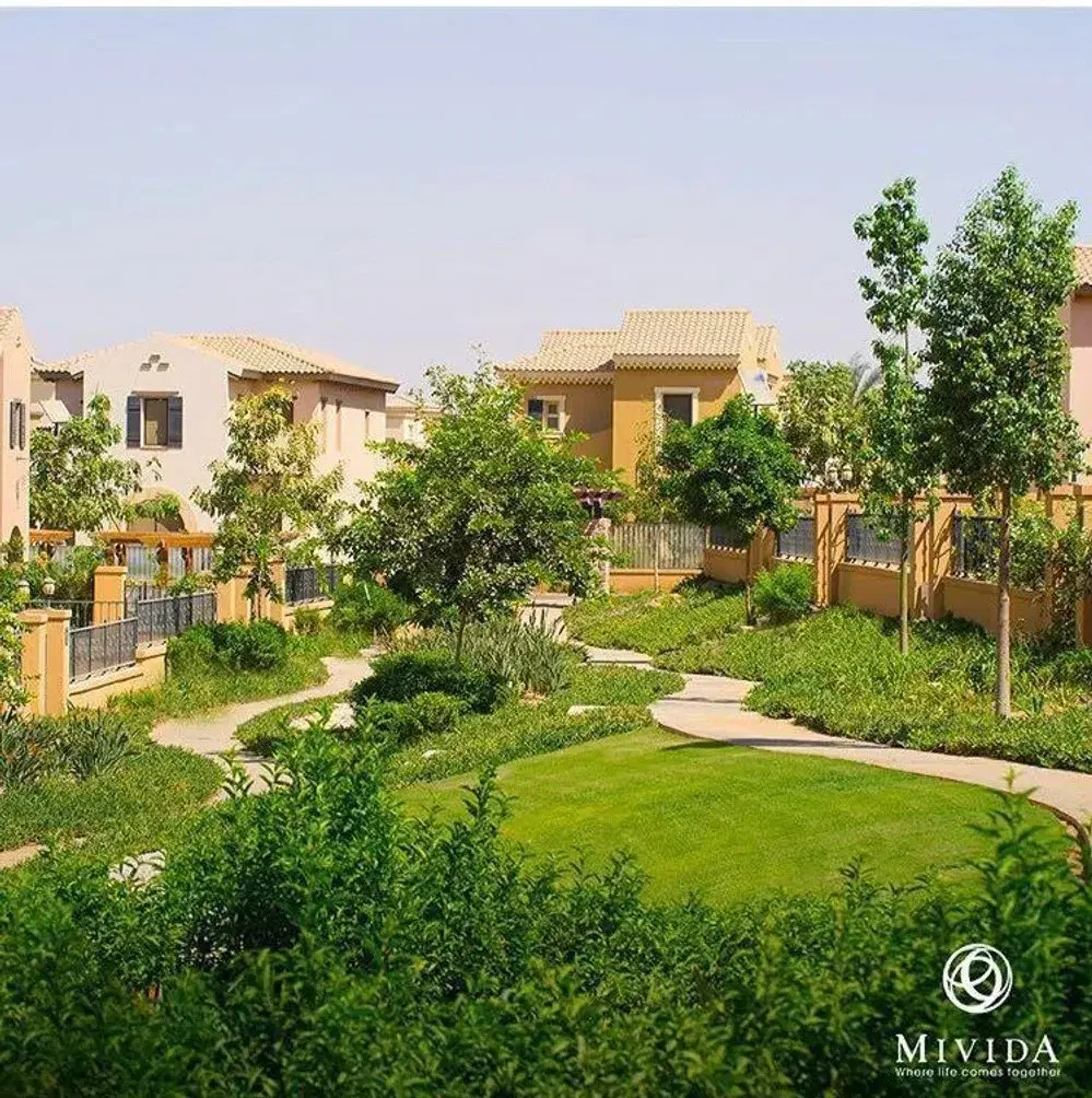 For quick sale, Stand alone is finished with AC , Ready to move in MIVIDA new Cairo