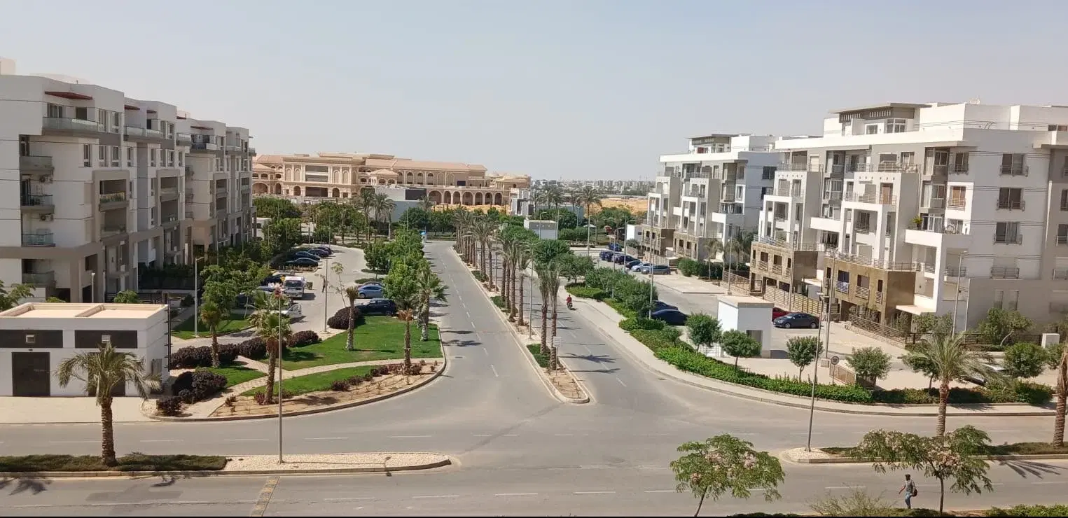 دوبلكس مميز في فاميلي هاوس هايد بارك 234م 4 غرف بدور ثاني وأخير